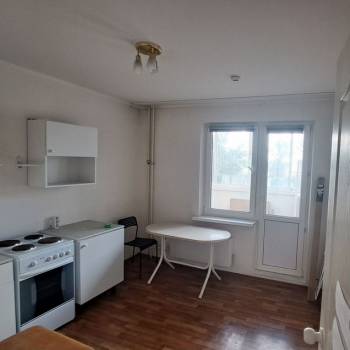 Продается 1-комнатная квартира, 35 м²