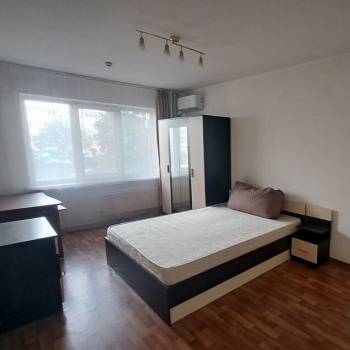 Продается 1-комнатная квартира, 35 м²