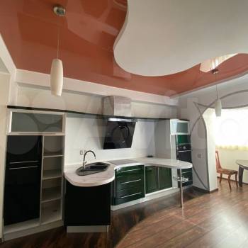 Сдается Многокомнатная квартира, 90 м²