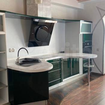 Сдается Многокомнатная квартира, 90 м²