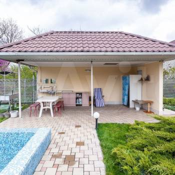 Продается Дом, 300 м²