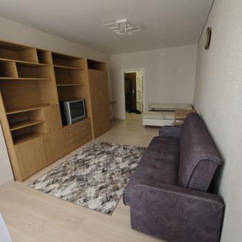 Сдается 1-комнатная квартира, 42 м²