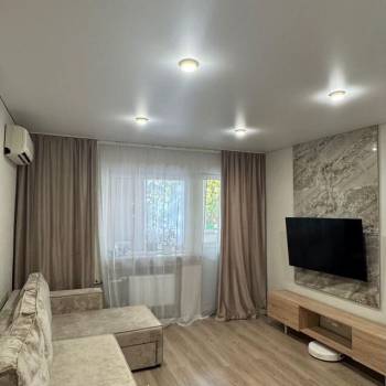 Продается 1-комнатная квартира, 36 м²