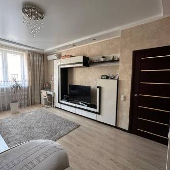 Продается 1-комнатная квартира, 47,3 м²