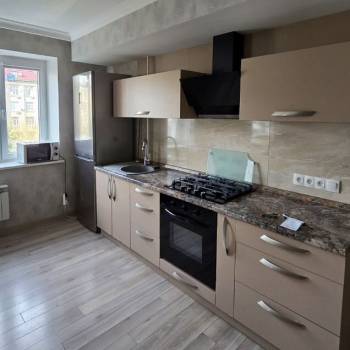 Продается 1-комнатная квартира, 53,2 м²