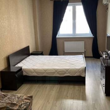 Сдается 1-комнатная квартира, 42 м²