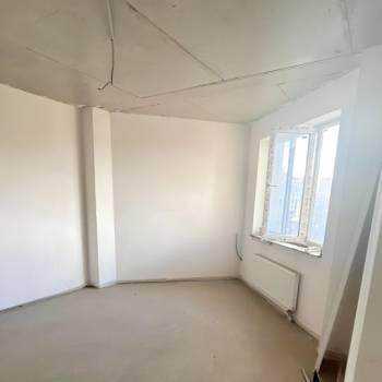 Продается 1-комнатная квартира, 37 м²