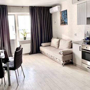 Сдается 1-комнатная квартира, 47 м²