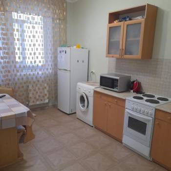 Сдается 1-комнатная квартира, 42 м²