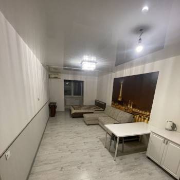 Сдается 1-комнатная квартира, 46,8 м²