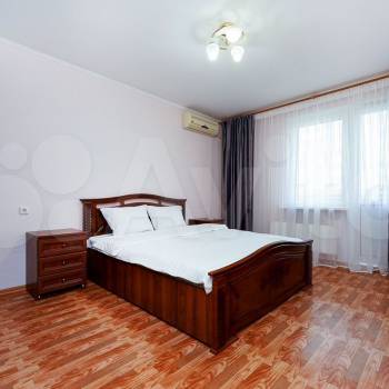 Сдается Многокомнатная квартира, 100 м²