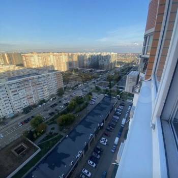 Продается 1-комнатная квартира, 41 м²