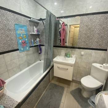 Продается 1-комнатная квартира, 41 м²