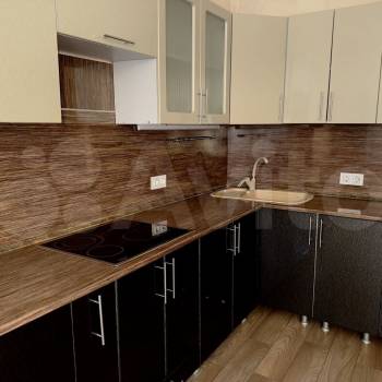 Продается 1-комнатная квартира, 51,9 м²