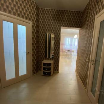 Сдается 1-комнатная квартира, 50 м²