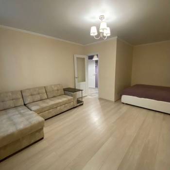 Продается 1-комнатная квартира, 39,9 м²