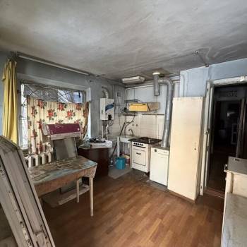 Продается 1-комнатная квартира, 32 м²