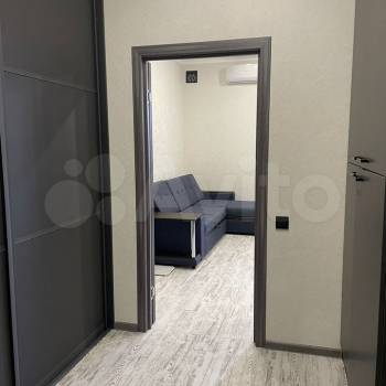 Продается 1-комнатная квартира, 32 м²