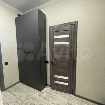 Продается 1-комнатная квартира, 32 м²