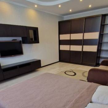 Сдается 1-комнатная квартира, 47 м²