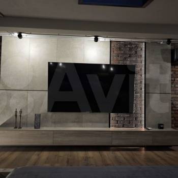 Продается 1-комнатная квартира, 157,4 м²