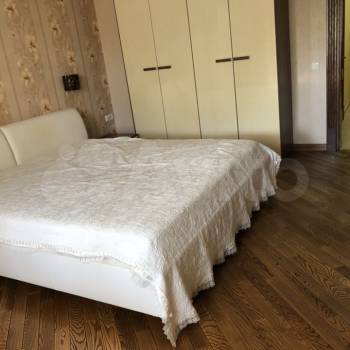 Сдается 2-х комнатная квартира, 90 м²