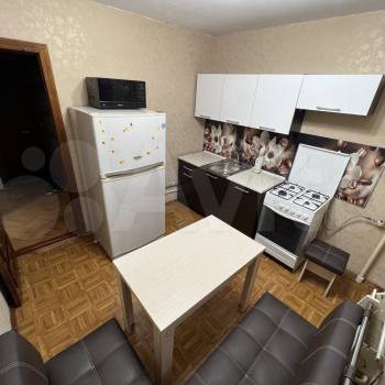 Продается 1-комнатная квартира, 32 м²