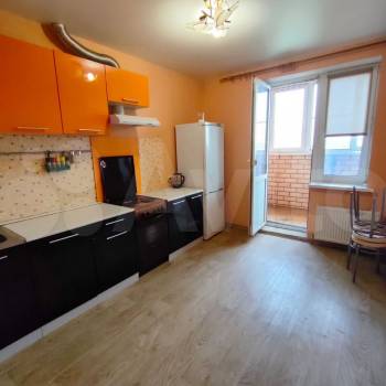 Продается 1-комнатная квартира, 41 м²