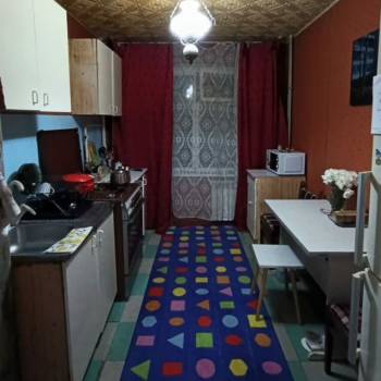 Продается Многокомнатная квартира, 74,5 м²