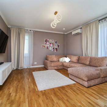 Продается 3-х комнатная квартира, 105 м²