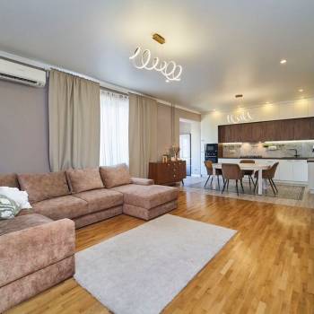 Продается 3-х комнатная квартира, 105 м²