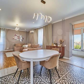 Продается 3-х комнатная квартира, 105 м²