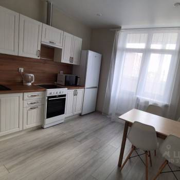 Сдается 1-комнатная квартира, 39 м²