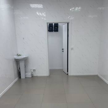 Продается Нежилое помещение, 70 м²