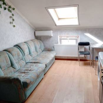 Продается 1-комнатная квартира, 38 м²