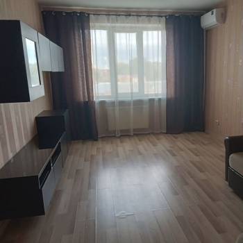 Сдается 1-комнатная квартира, 45 м²