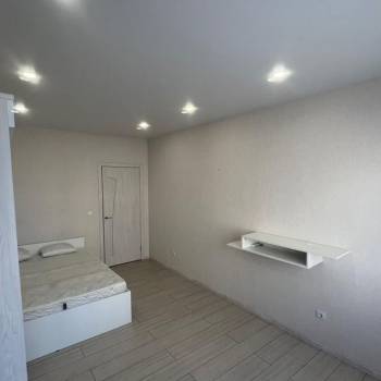 Продается 1-комнатная квартира, 36 м²