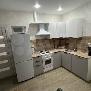 Сдается 1-комнатная квартира, 45 м²