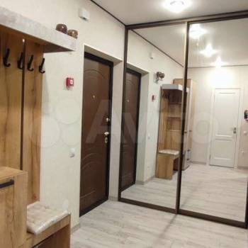 Сдается 1-комнатная квартира, 52 м²