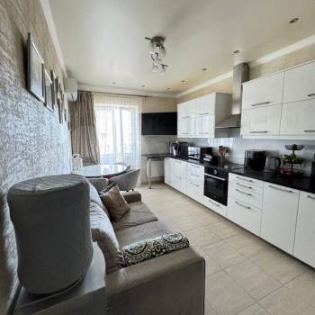 Продается 2-х комнатная квартира, 57 м²