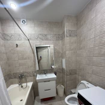 Продается 1-комнатная квартира, 38 м²