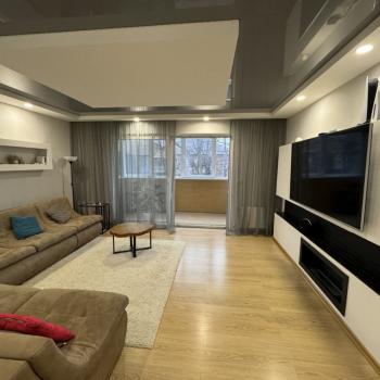 Продается 3-х комнатная квартира, 80 м²