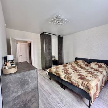 Продается 2-х комнатная квартира, 81 м²