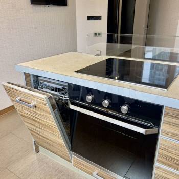 Сдается 1-комнатная квартира, 58 м²