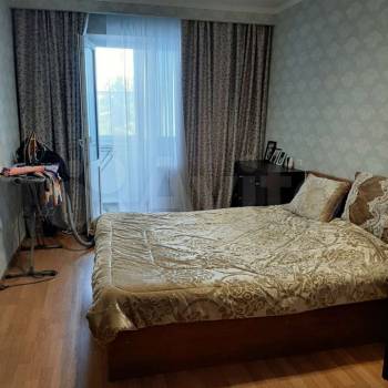 Продается Многокомнатная квартира, 82 м²
