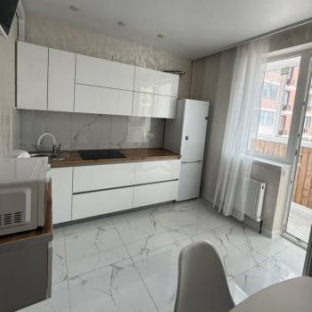 Сдается 1-комнатная квартира, 45 м²