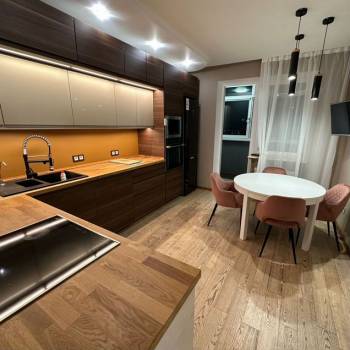 Сдается 2-х комнатная квартира, 64 м²