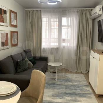 Сдается 2-х комнатная квартира, 82 м²