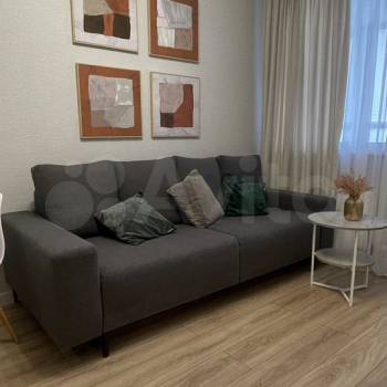 Сдается 2-х комнатная квартира, 82 м²