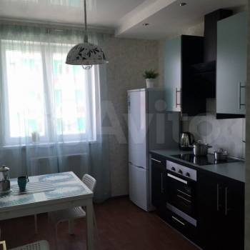 Сдается 2-х комнатная квартира, 60 м²